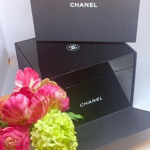 Chanel Limited Edition Lacquered Beauty Box